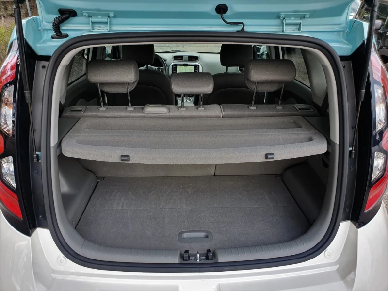 Kia Soul Full Eco Electric, снимка 15 - Автомобили и джипове - 52696721