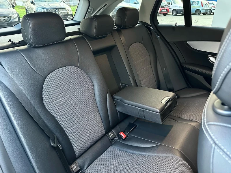 Mercedes-Benz C 220, снимка 9 - Автомобили и джипове - 52903314