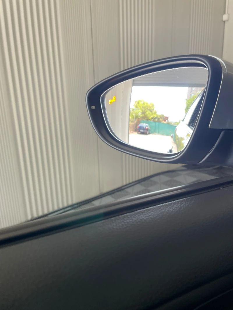 VW Jetta 2.0TDI Facelift EURO6, снимка 9 - Автомобили и джипове - 53157424