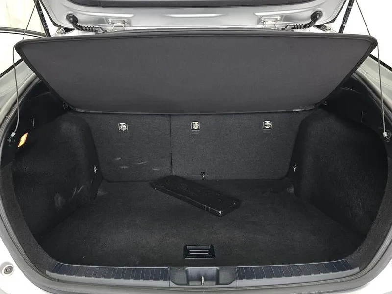 Toyota Prius 1.8 Хибрид, снимка 12 - Автомобили и джипове - 55432869