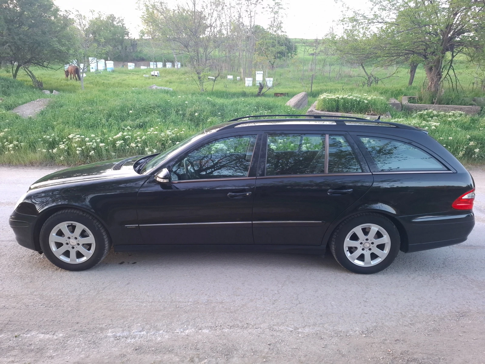 Mercedes-Benz E 200  - изображение 3