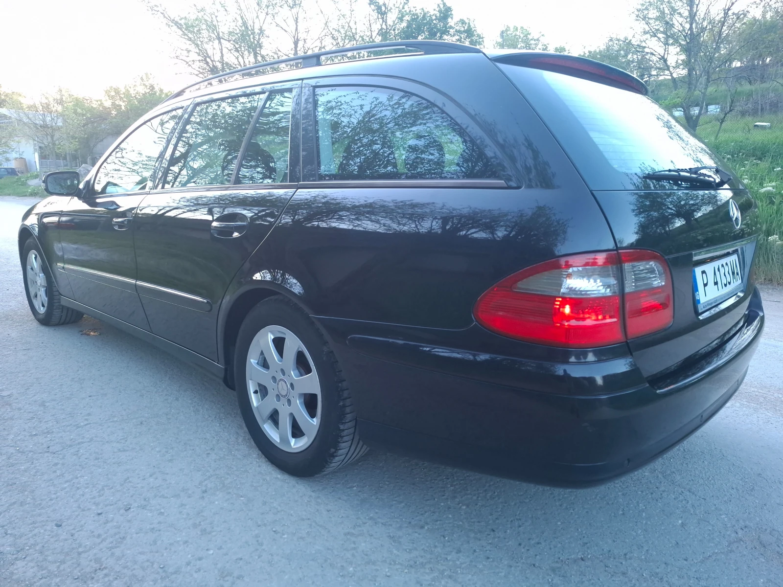 Mercedes-Benz E 200  - изображение 6