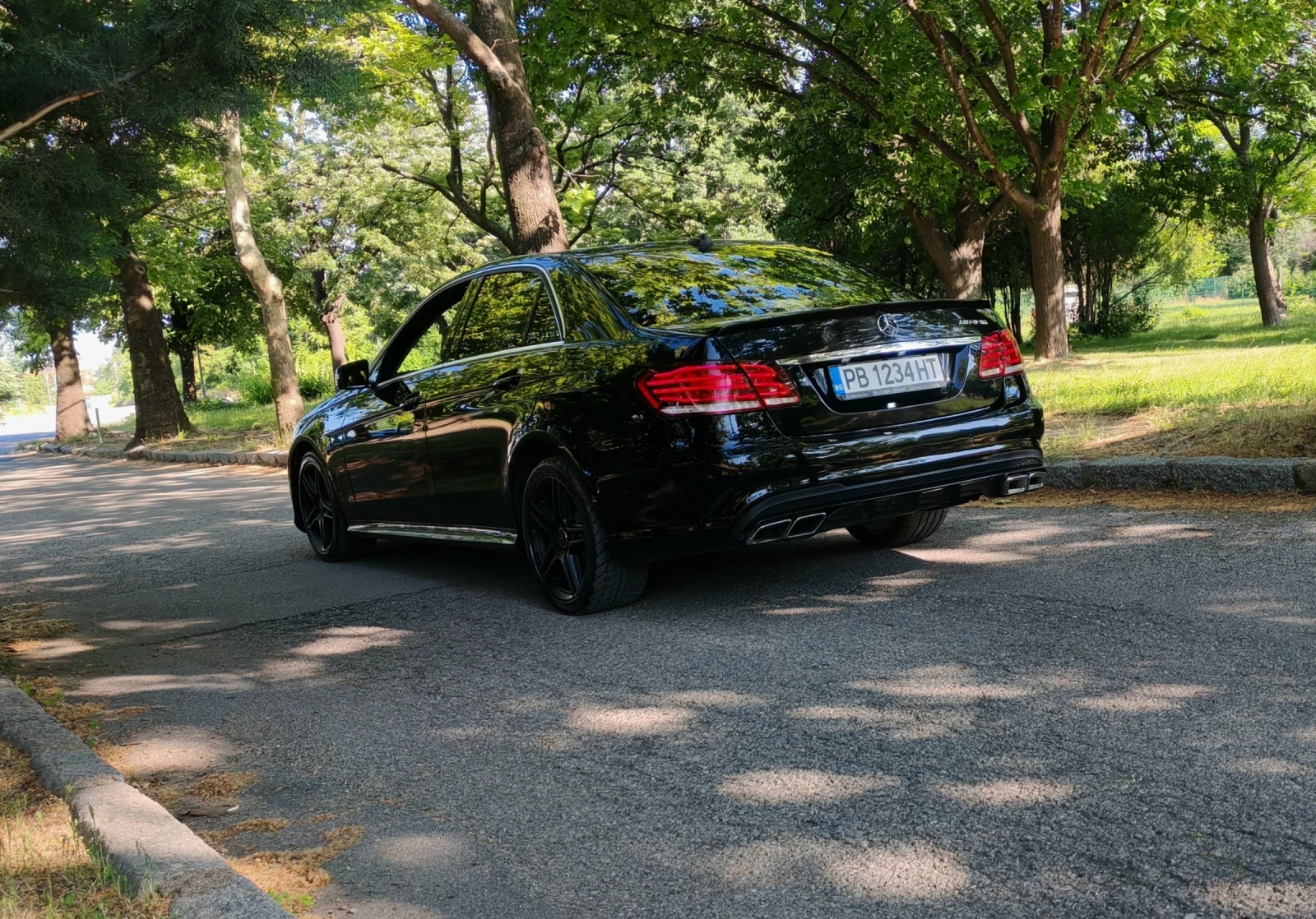 Mercedes-Benz E 200  - изображение 6