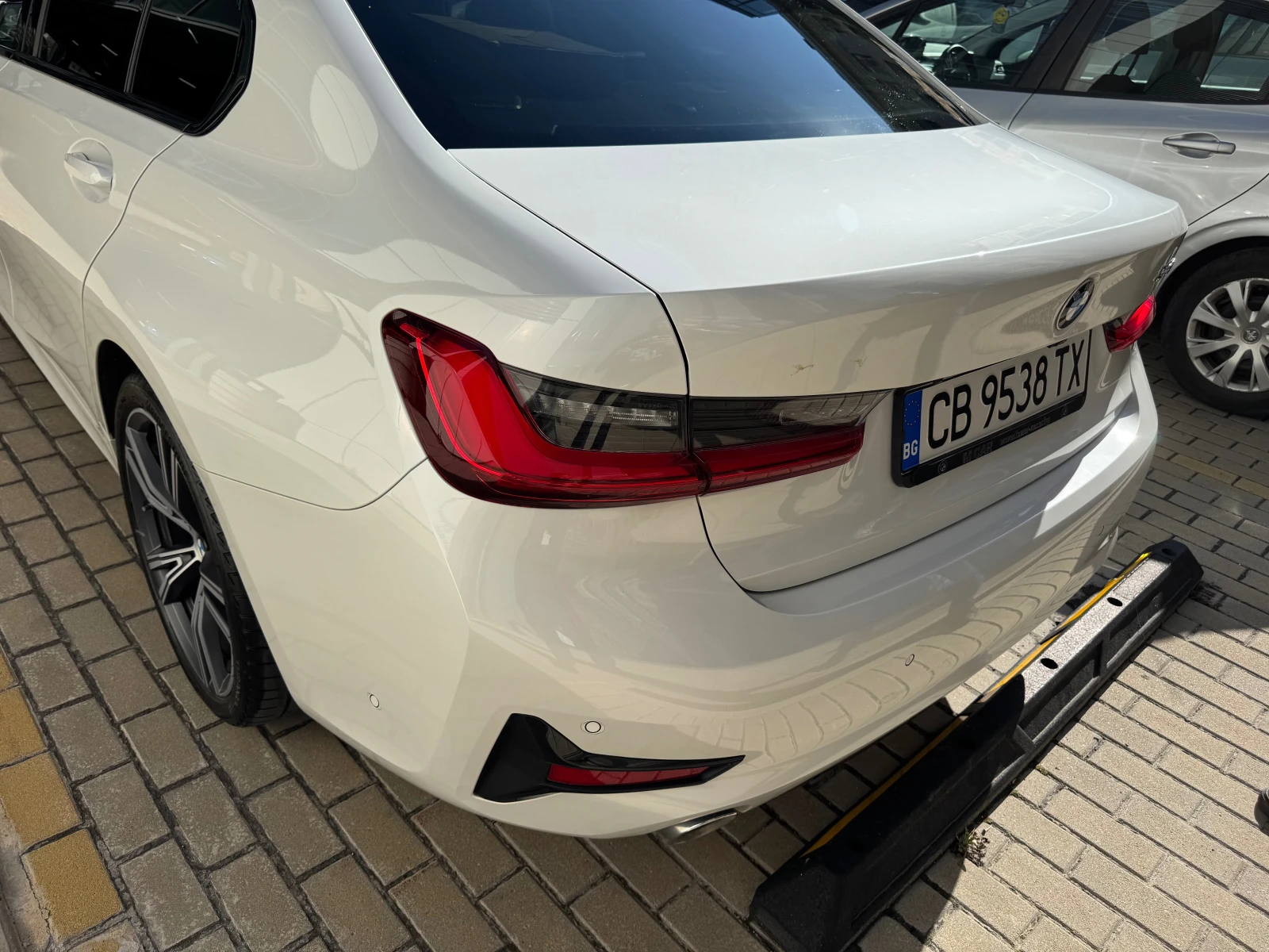 BMW 330 xDrive - изображение 3