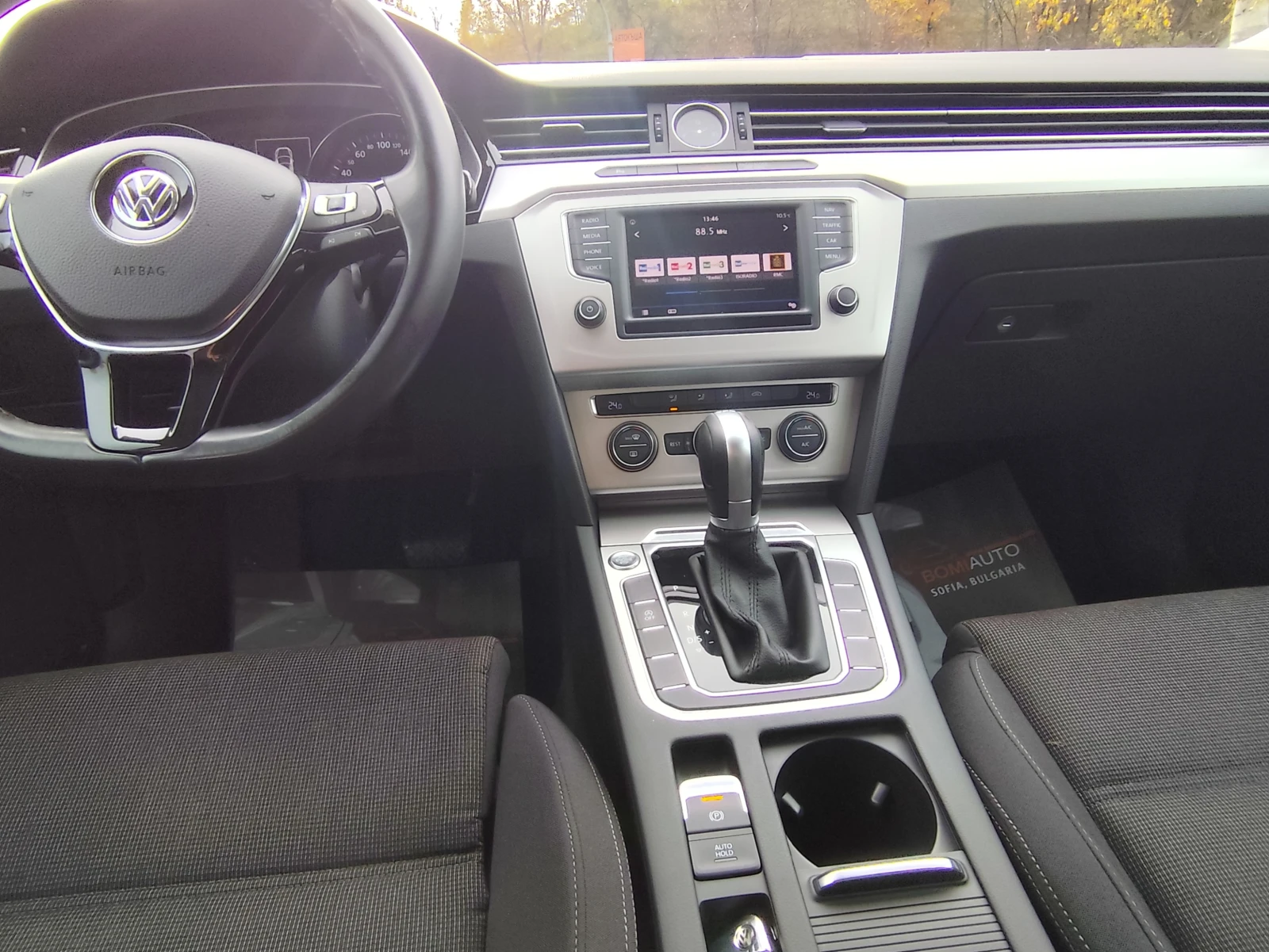 VW Passat 1.6TDi* * EURO6B* KLIMATRONIK*  | Mobile.bg   9