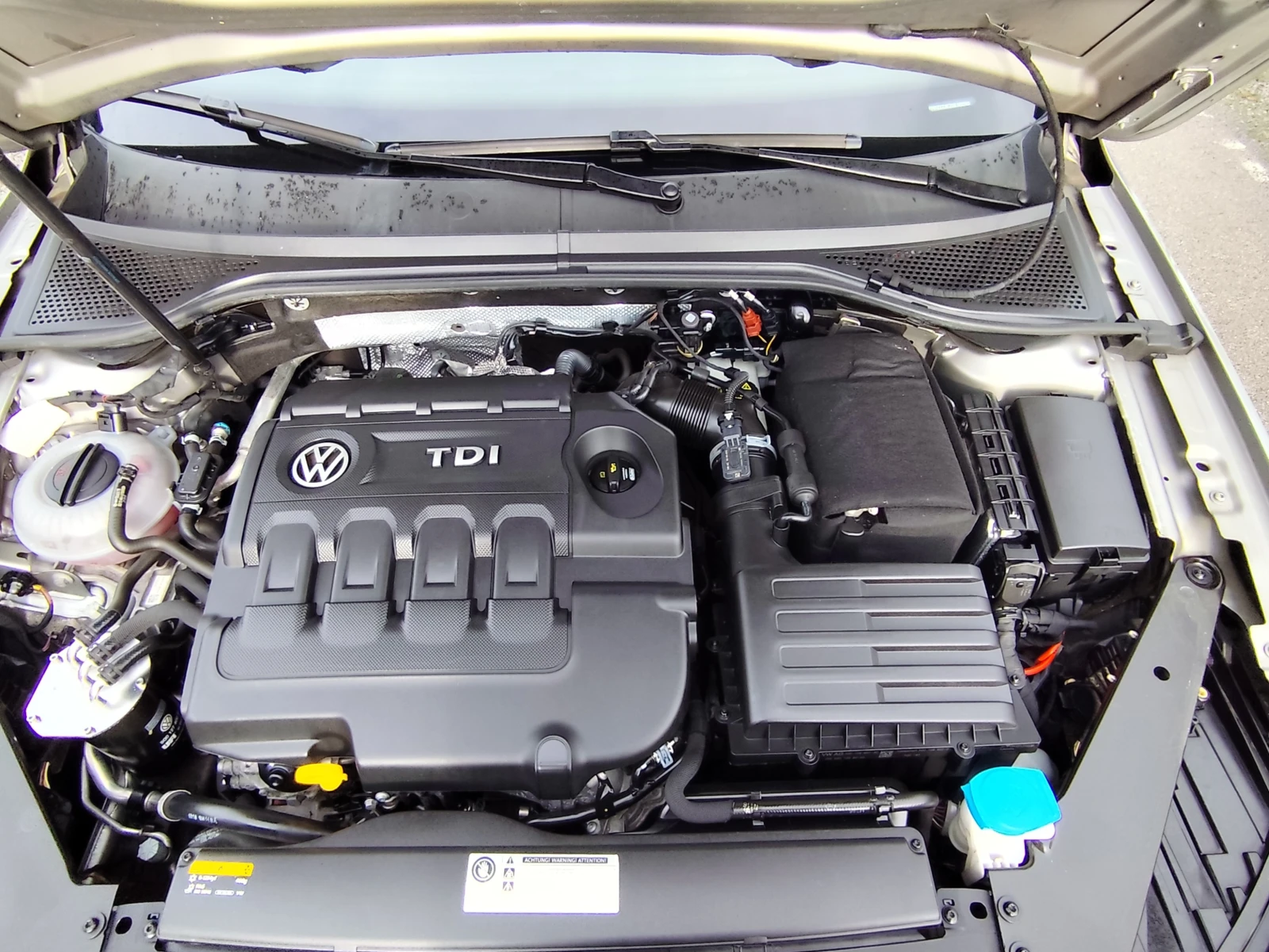 VW Passat 1.6TDi* * EURO6B* KLIMATRONIK*  | Mobile.bg   15