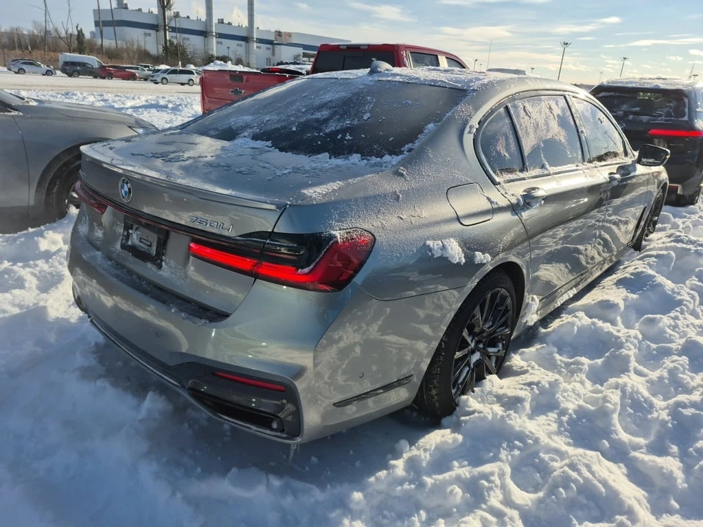 BMW 750 * XDRIVE * CARFAX * ДВА КЛЮЧА* НОЩНО ВИЖДАНЕ*  - изображение 3