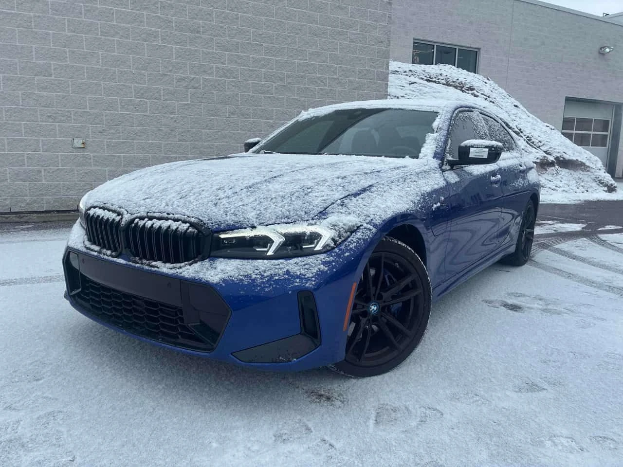 BMW 330 * xDrive * CARFAX * ПОДГРЕВ * ШИБИДАХ * CARPLAY | Auto.bg — изображение 1