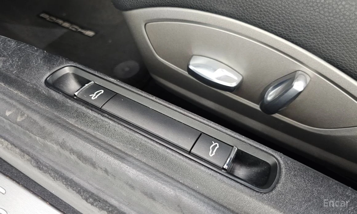 Porsche 991 * CARRERA S* PDK* ПОДГРЕВ* ШИБИДАХ* НАВИ* , снимка 16 - Автомобили и джипове - 54129335