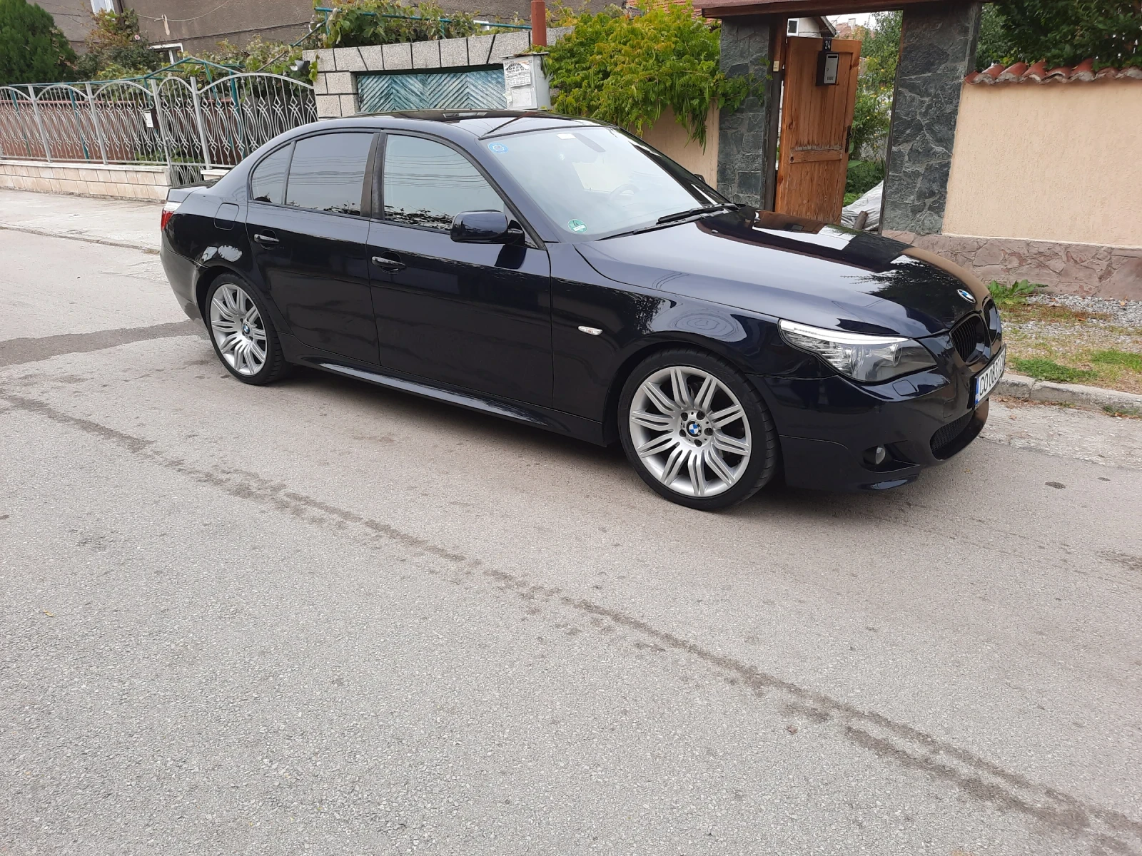 BMW 530