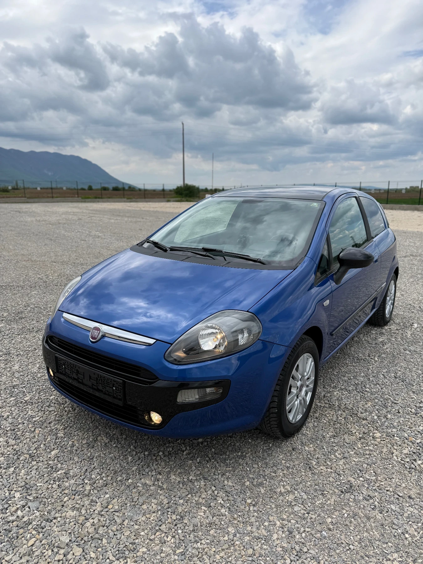 Fiat Punto 1.2i EVO, снимка 2 - Автомобили и джипове - 54303966