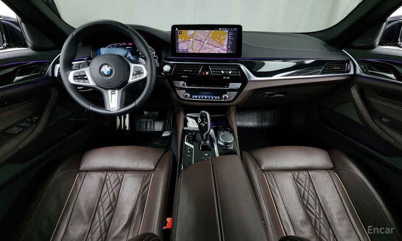 BMW 530E M* SPORT* HYBRID* HARMON* KARDON* ХЕДЪП* 360КАМЕРА, снимка 6 - Автомобили и джипове - 54510360