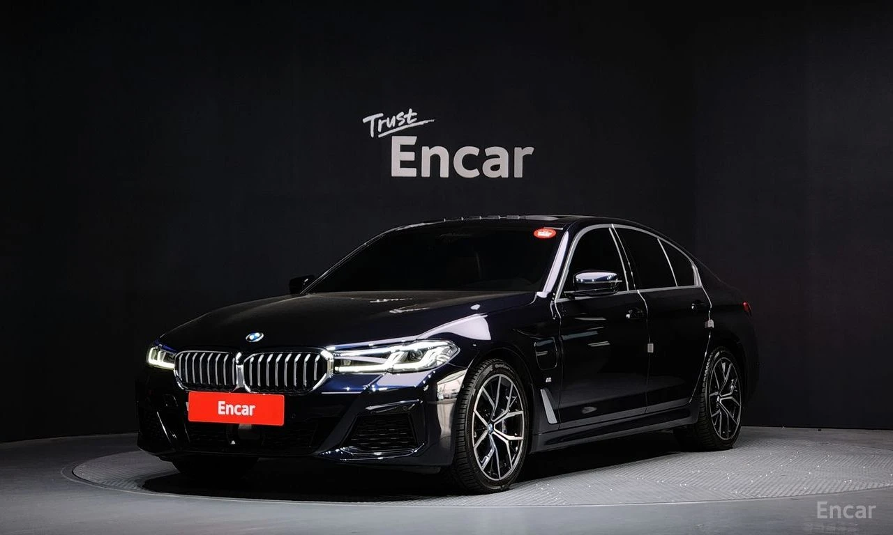 BMW 530E M* SPORT* HYBRID* HARMON* KARDON* ХЕДЪП* 360КАМЕРА