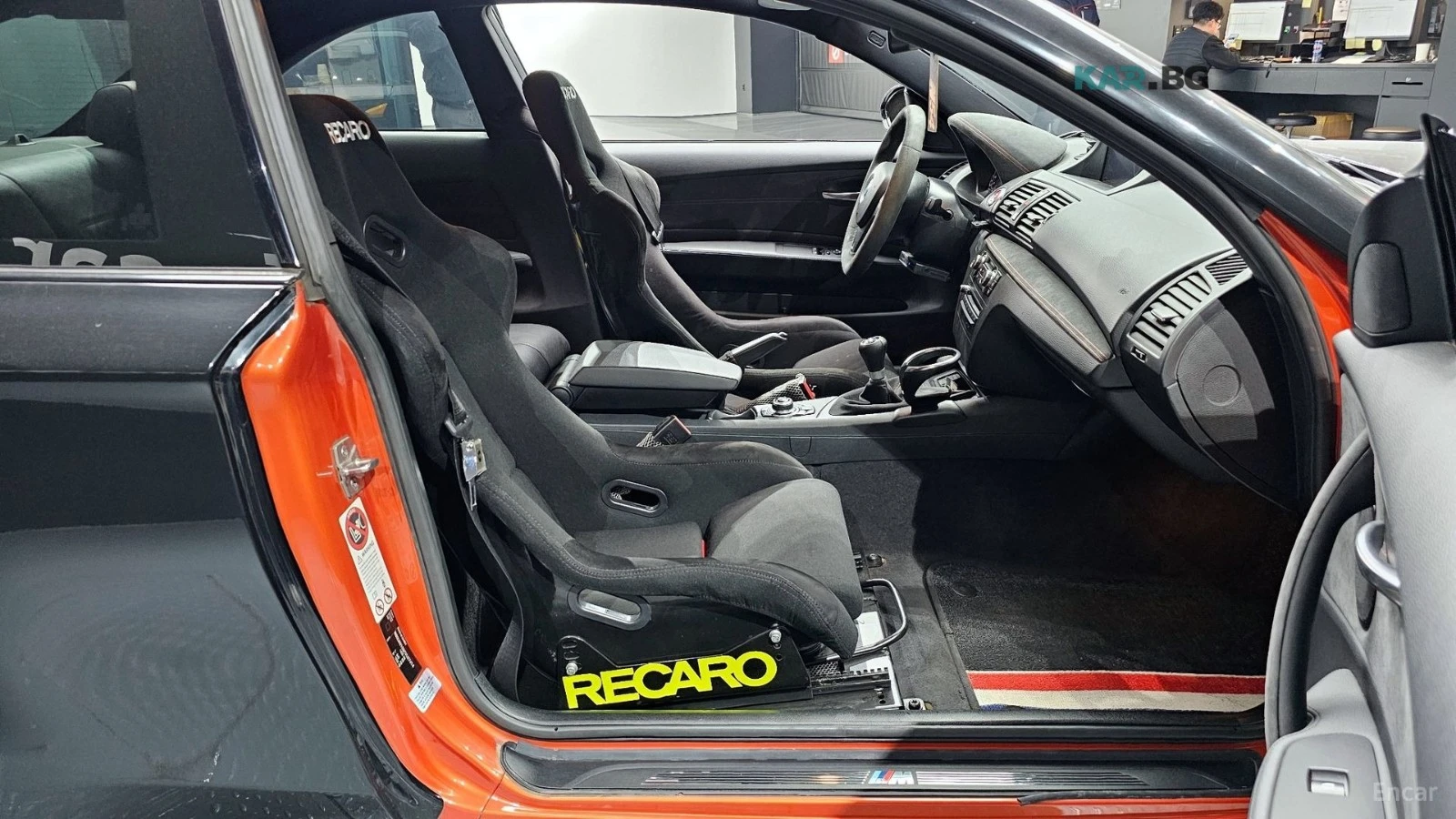 BMW 1M RECARO* CARBON* КАМЕРА* MANUAL* , снимка 10 - Автомобили и джипове - 54854392