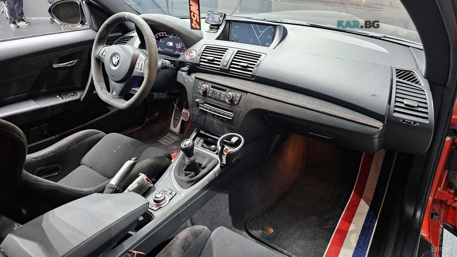 BMW 1M RECARO* CARBON* КАМЕРА* MANUAL* , снимка 6 - Автомобили и джипове - 54854392