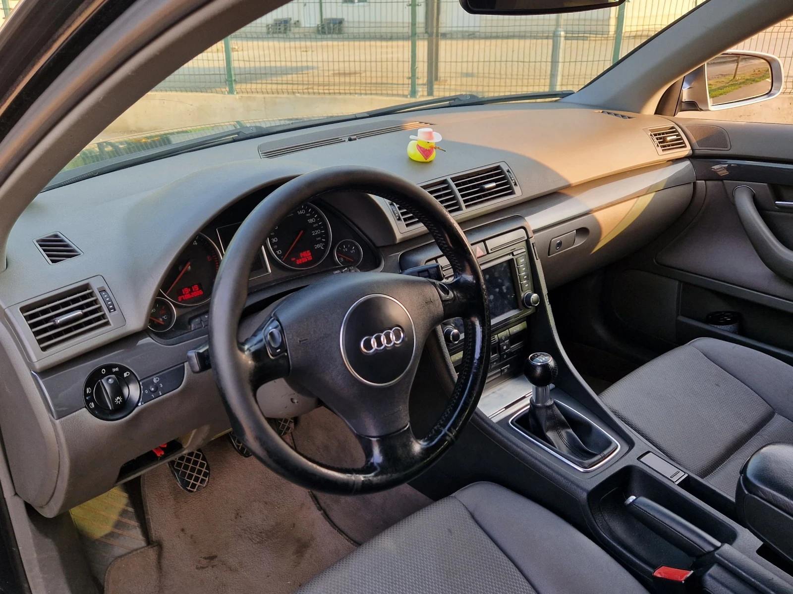 Audi A4 1.9 TDI, снимка 7 - Автомобили и джипове - 55072125