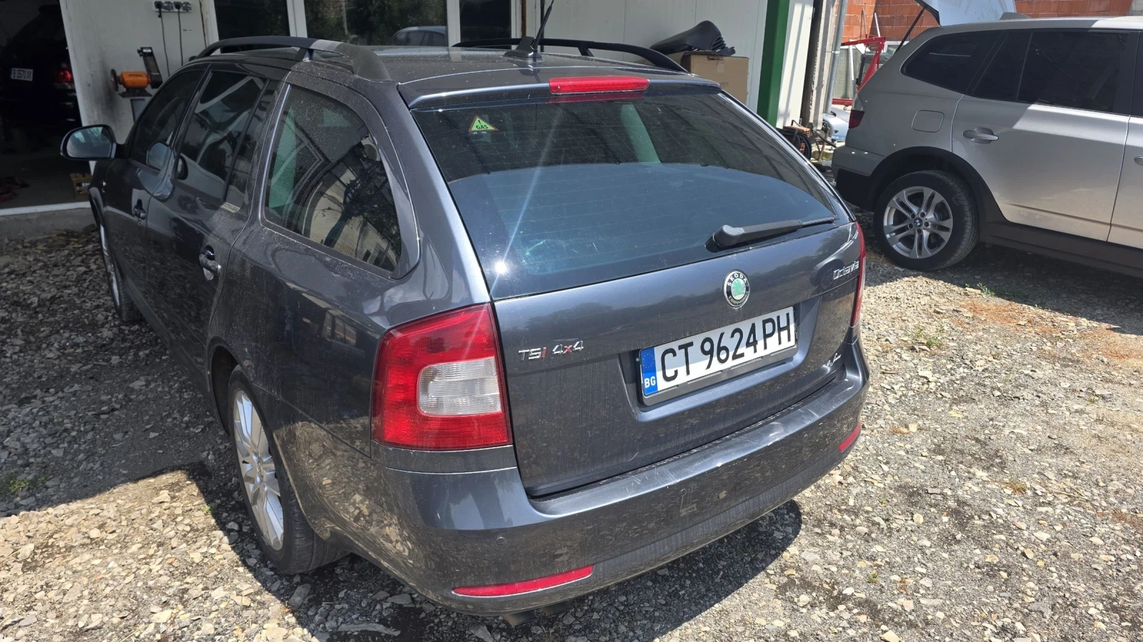 Skoda Octavia 1.8 TSI 4x4, снимка 9 - Автомобили и джипове - 55152683