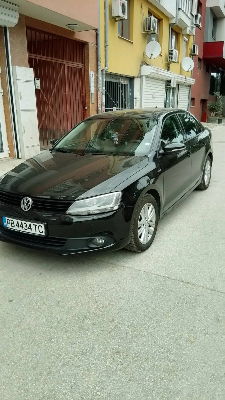 VW Jetta, снимка 10 - Автомобили и джипове - 55219763