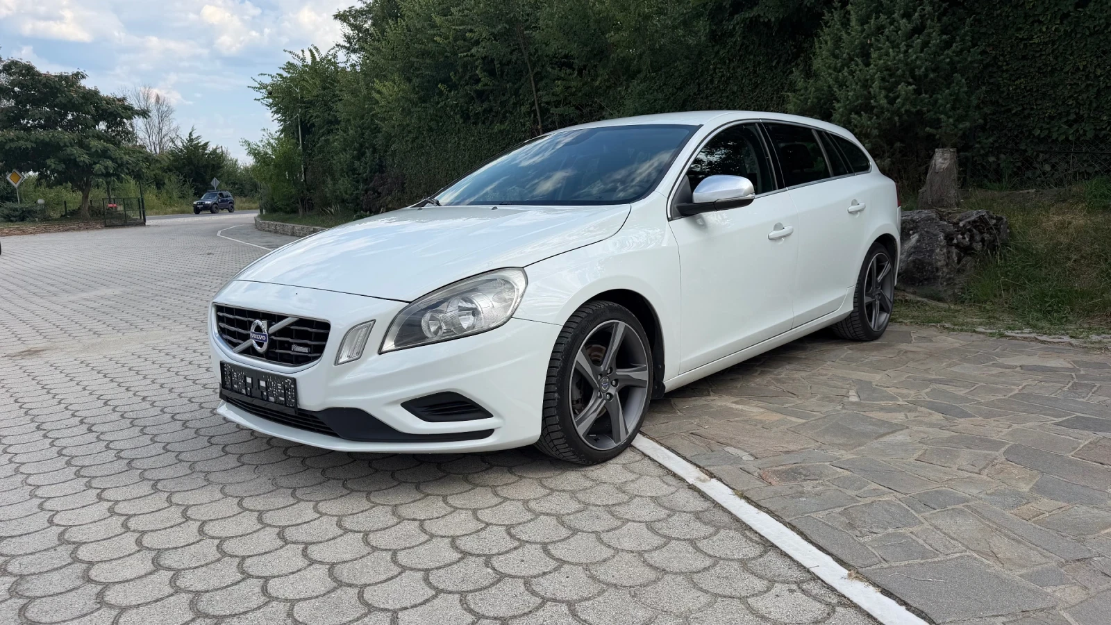 Volvo V60 2.0d 163hp R-Design