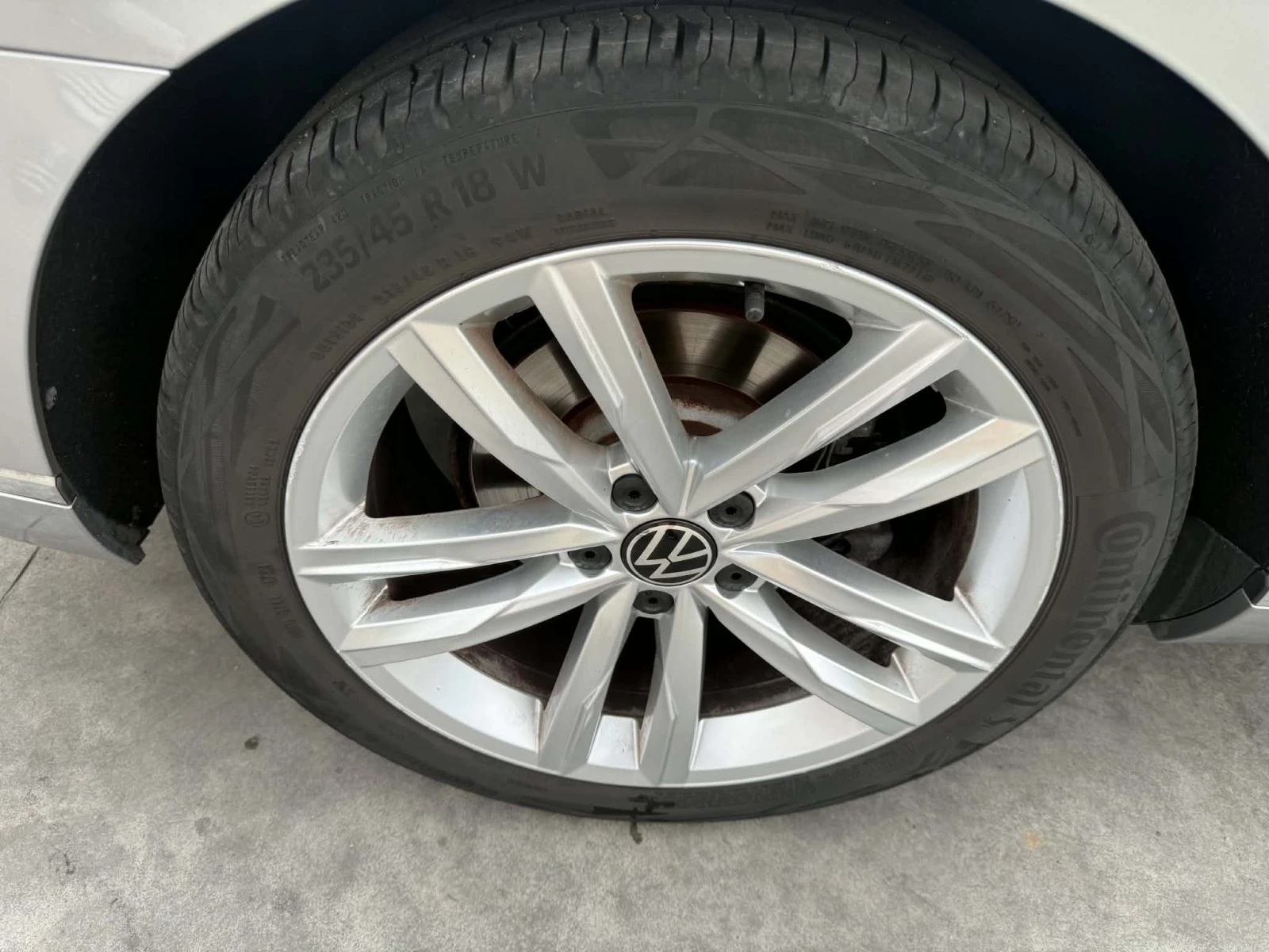 VW Passat B8.5 Facelift, снимка 16 - Автомобили и джипове - 56093932