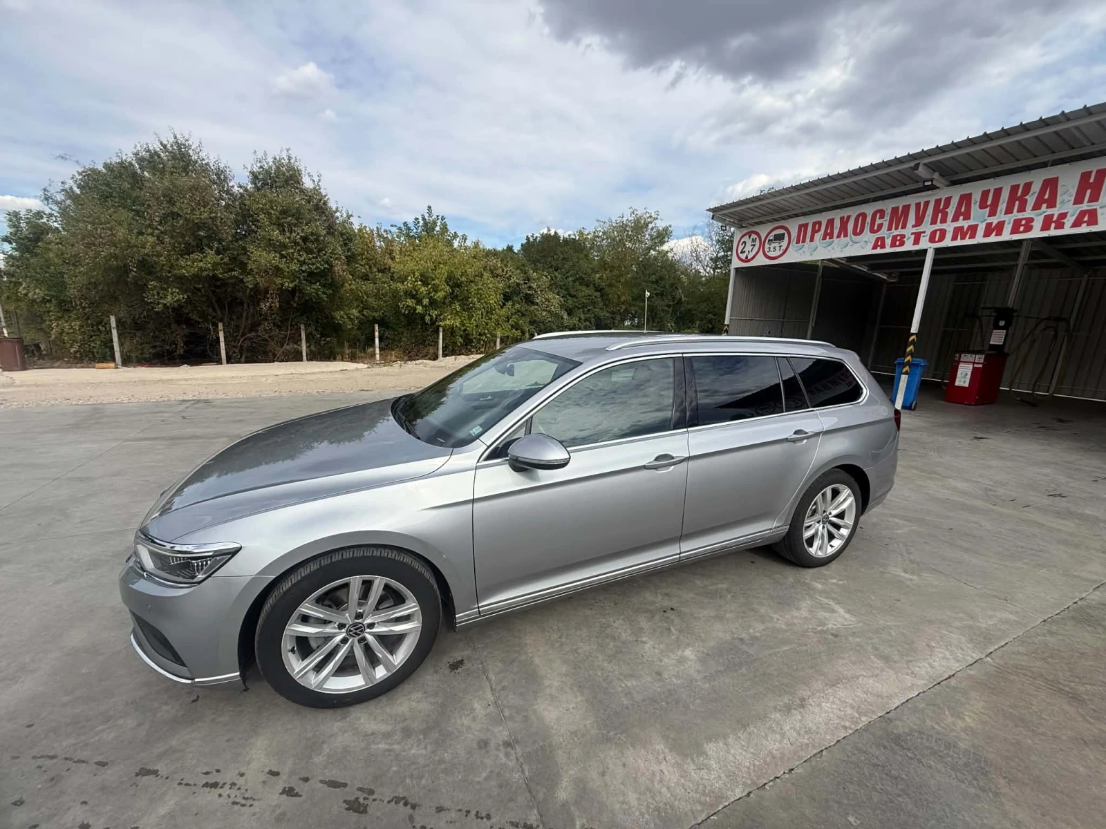 VW Passat B8.5 Facelift, снимка 4 - Автомобили и джипове - 56093932