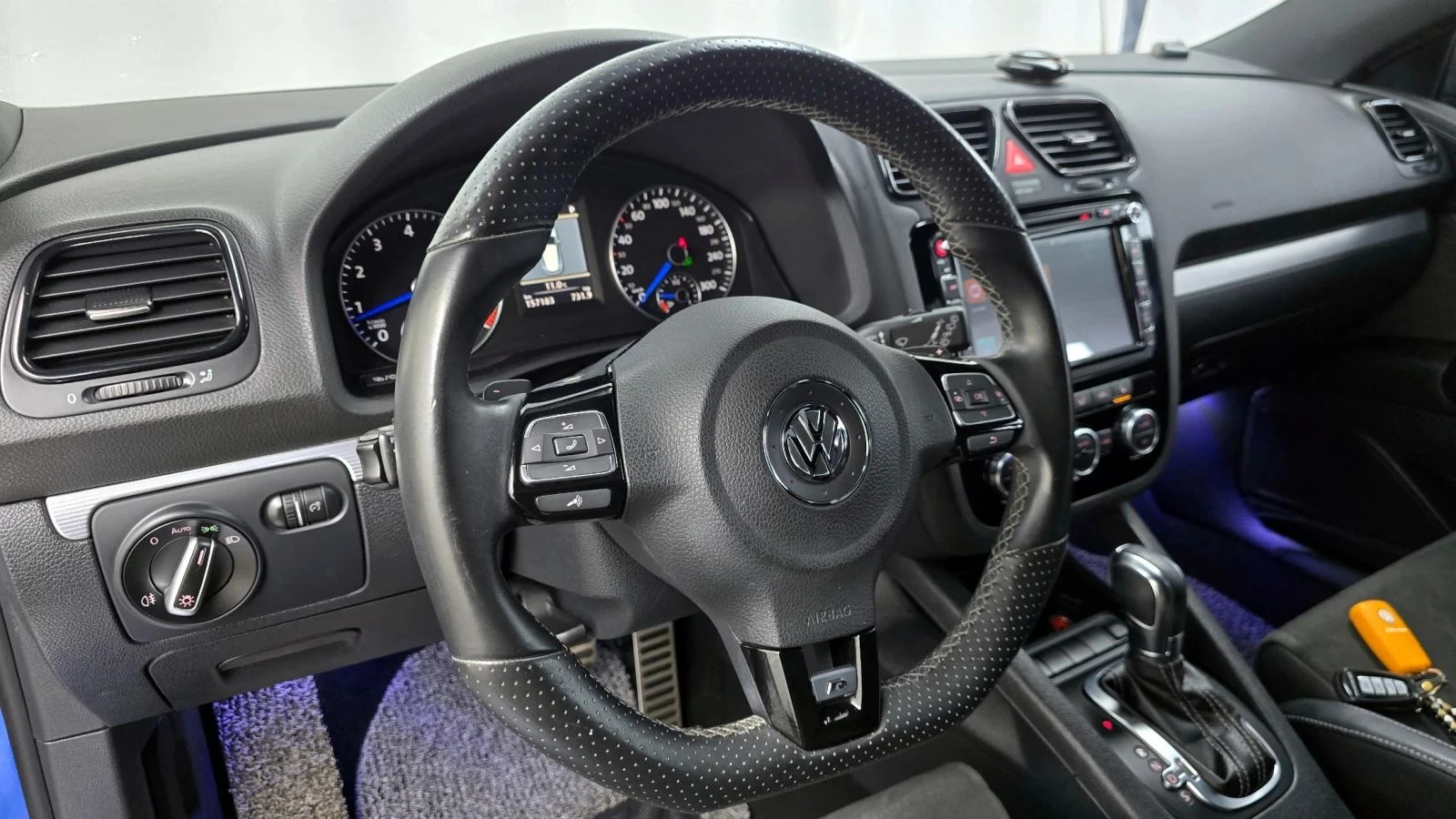 VW Scirocco, снимка 13 - Автомобили и джипове - 56689688