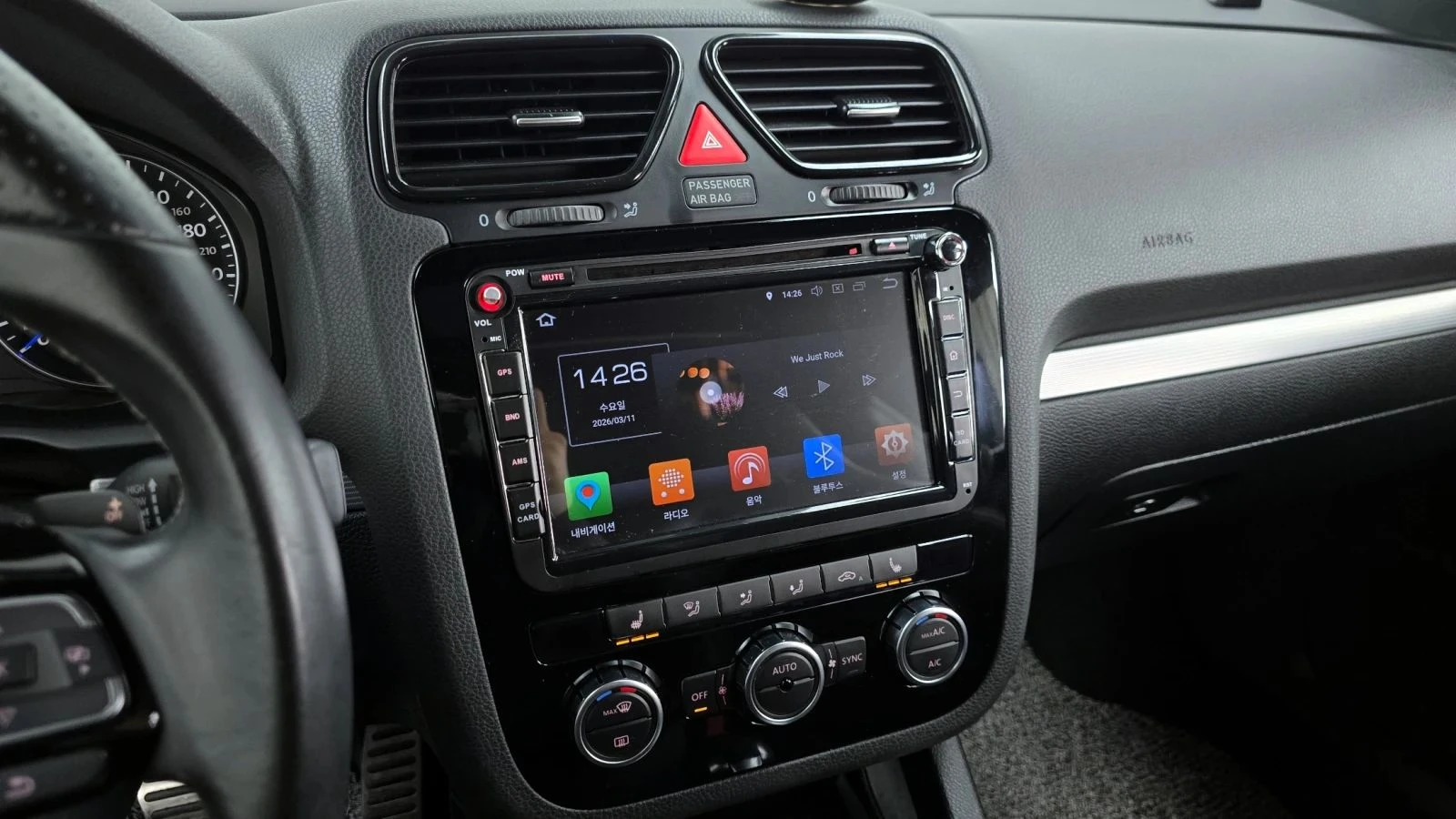 VW Scirocco, снимка 14 - Автомобили и джипове - 56689688