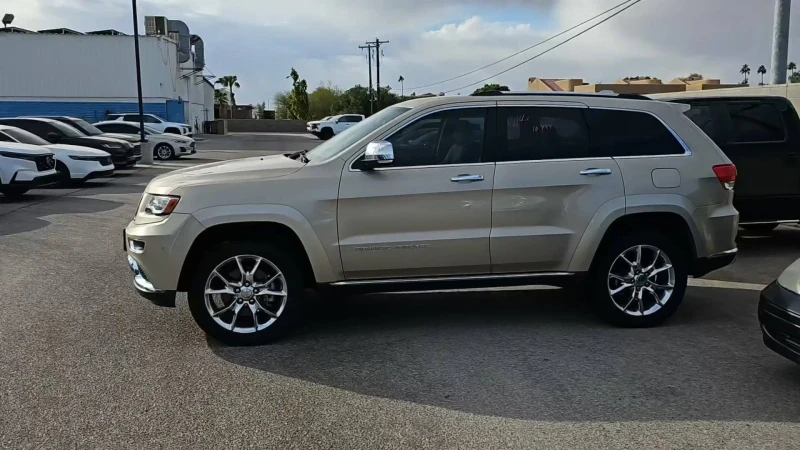 Jeep Grand cherokee, снимка 3 - Автомобили и джипове - 48725470