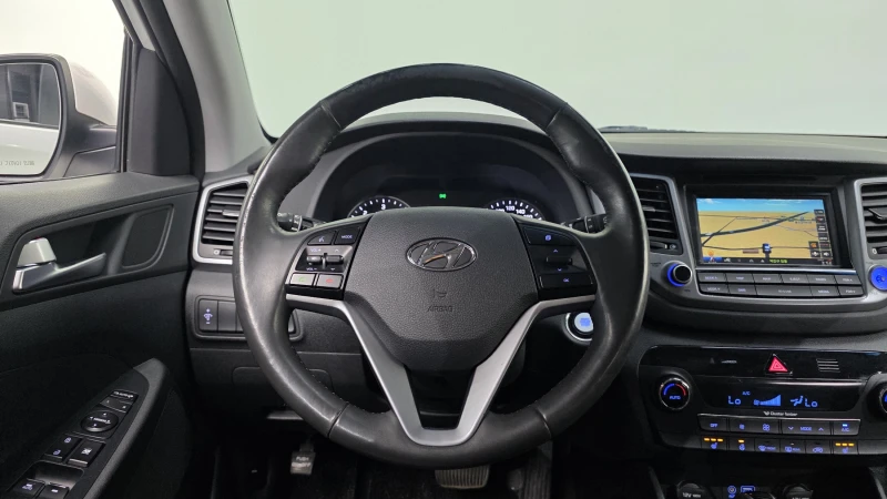 Hyundai Tucson 2.0 2WD MODERN autogeorge.com, снимка 13 - Автомобили и джипове - 51903258