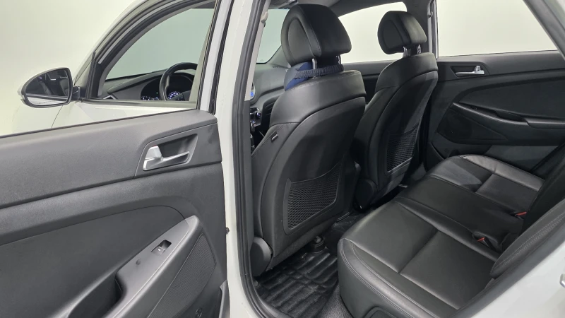 Hyundai Tucson 2.0 2WD MODERN autogeorge.com, снимка 17 - Автомобили и джипове - 51903258