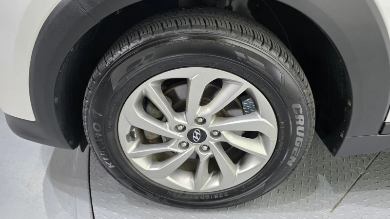 Hyundai Tucson 2.0 2WD MODERN autogeorge.com, снимка 5 - Автомобили и джипове - 51903258