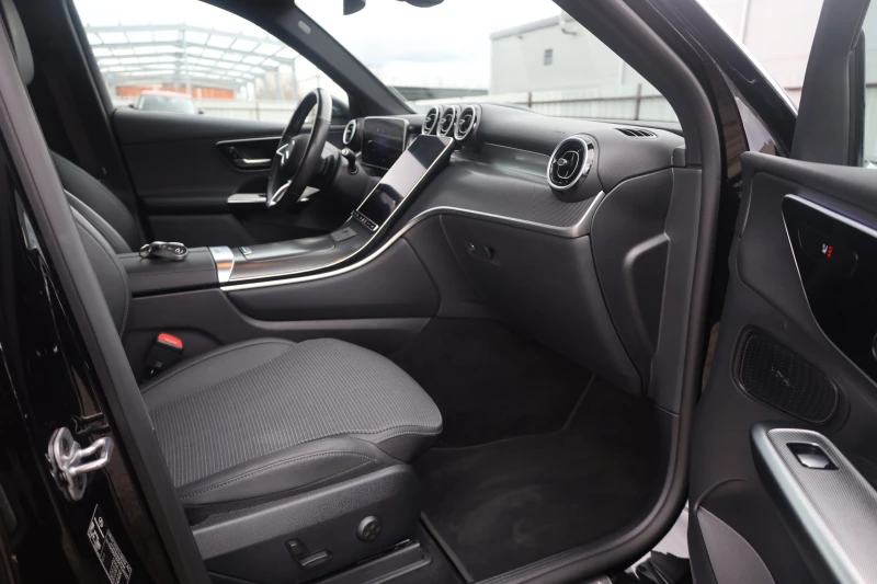 Mercedes-Benz GLC 220 d 4M Avantgarde #Distronic #LED #AHK #360 #iCarbg, снимка 7 - Автомобили и джипове - 53139859