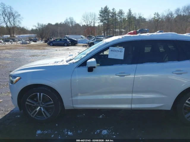 Volvo XC60 * T5* MOMENTUM* KEYLESS* КОЖА* ПОДГРЕВ* КАМЕРА* , снимка 7 - Автомобили и джипове - 53892880