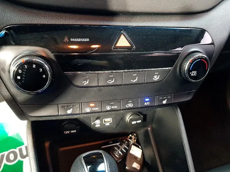 Hyundai Tucson 1.7D 2WD STYLE, снимка 13 - Автомобили и джипове - 56160909