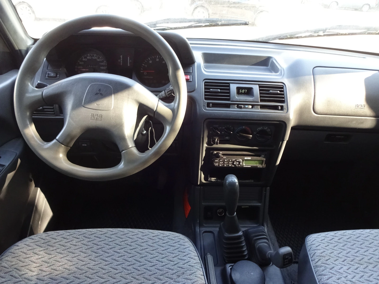 Mitsubishi Pajero 2.8TDI - изображение 9