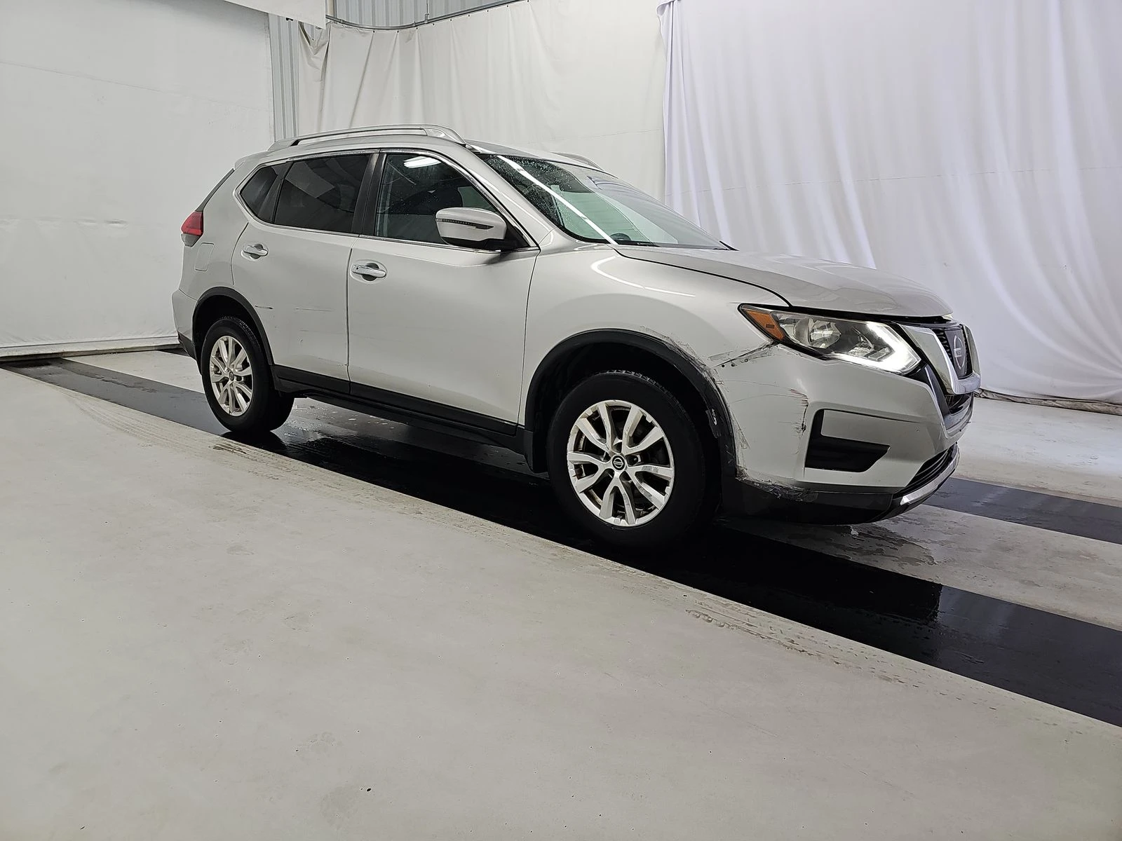 Nissan Rogue SV - [1] 