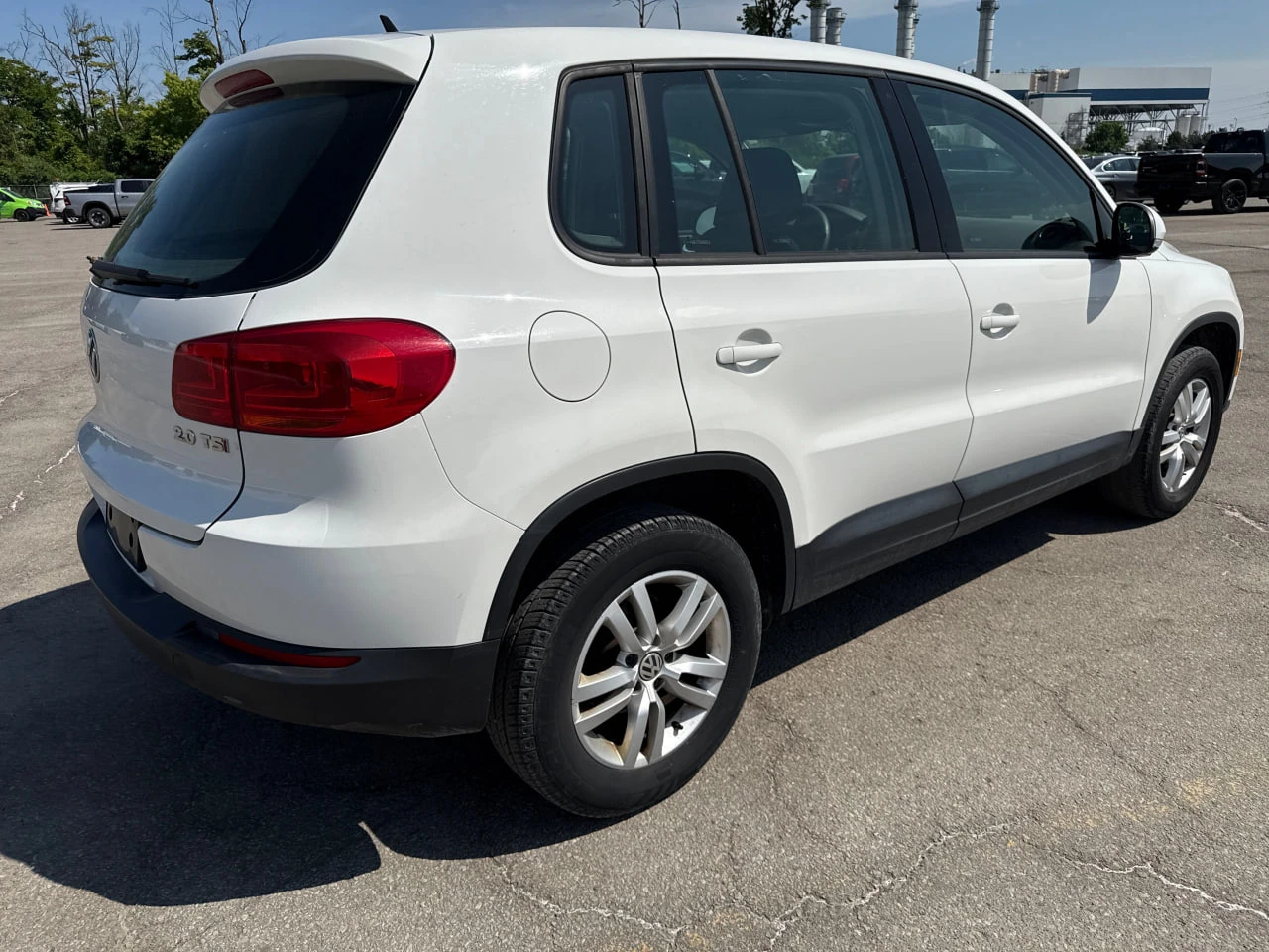 VW Tiguan * CARFAX* АВТОФИНАНСИРАНЕ* БЕЗ ПЪРВОНАЧАЛНА ВНОСКА - изображение 8