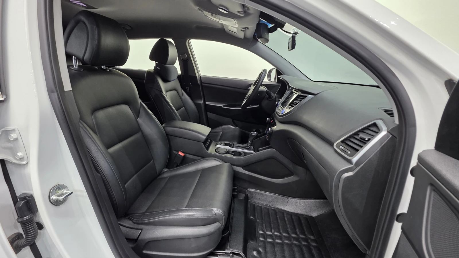 Hyundai Tucson 2.0 2WD MODERN | Mobile.bg   9