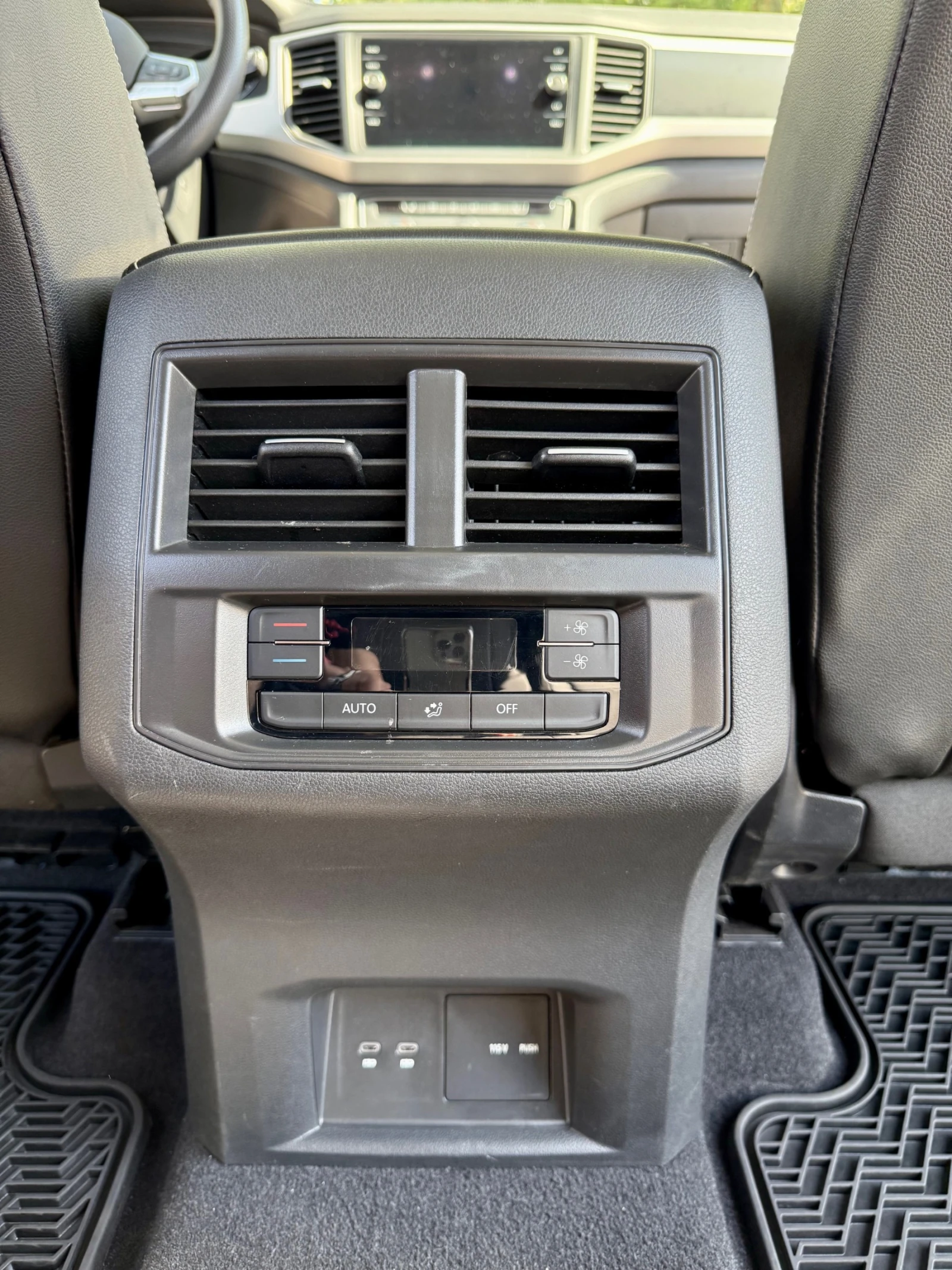 VW Atlas R-Line, 4Motion, IQ light, 7 , TOP | Mobile.bg   13