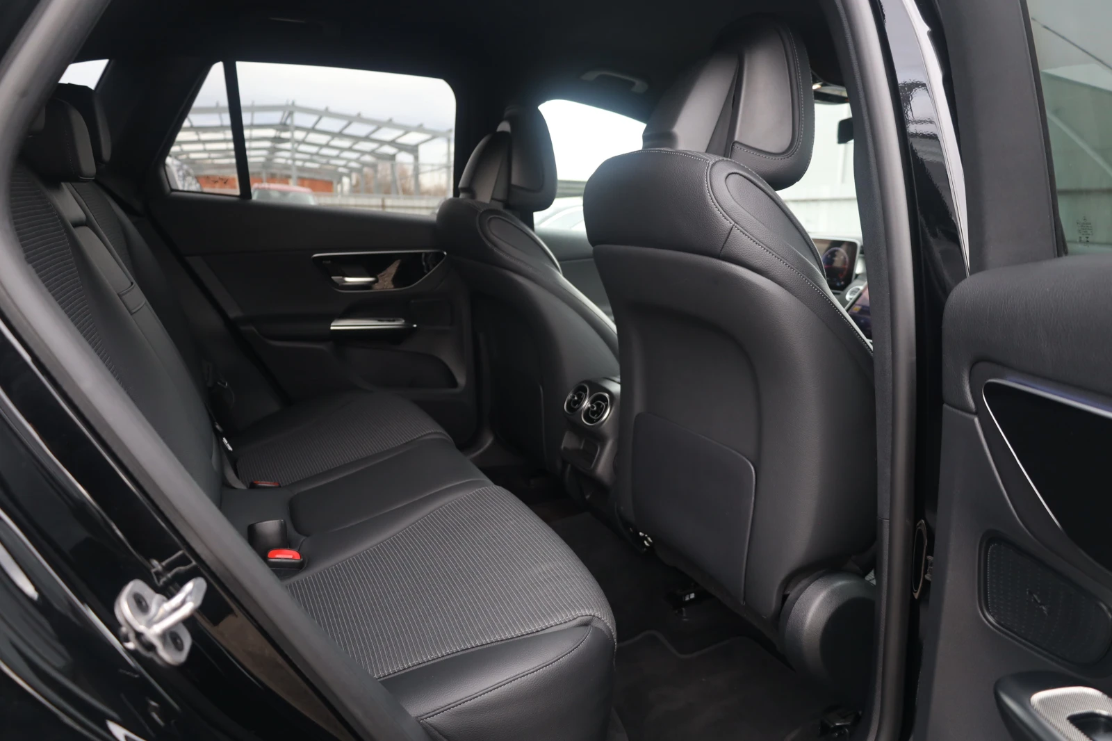 Mercedes-Benz GLC 220 d 4M Avantgarde #Distronic #LED #AHK #360 #iCarbg | Mobile.bg � ����������� 9