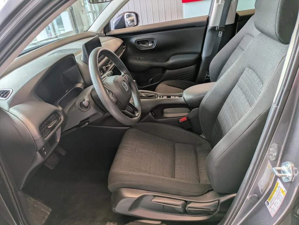 Honda Hr-v LX* FWD* АвтоКредит* (ЦЕНА ДО БГ), снимка 12 - Автомобили и джипове - 54139007