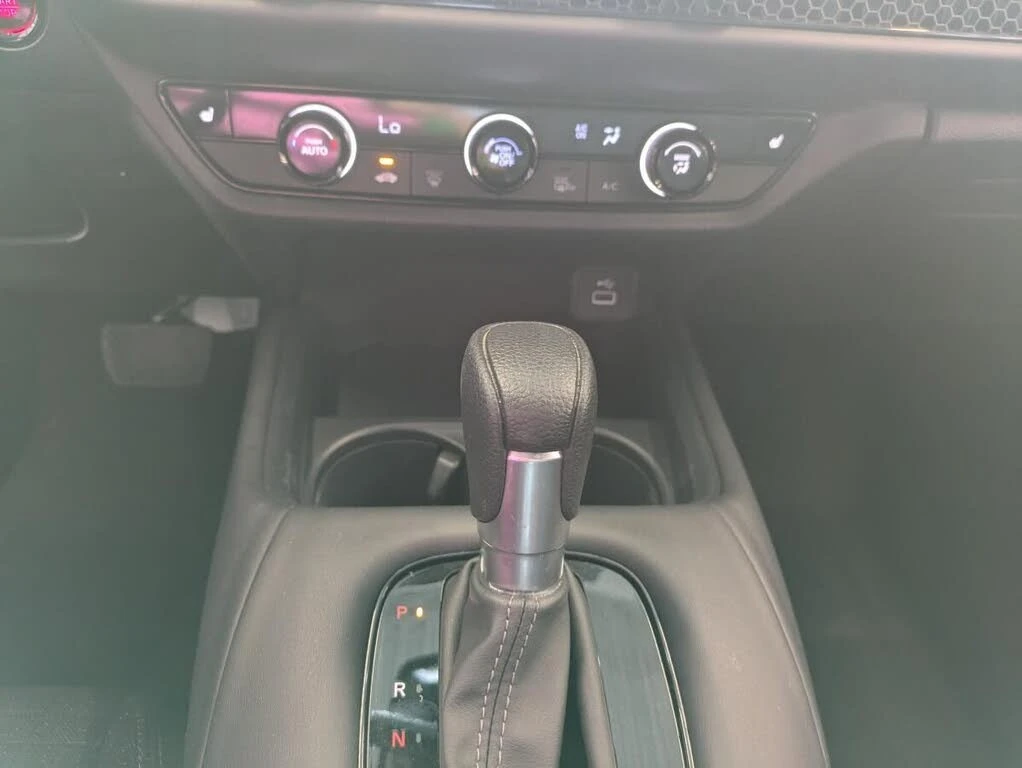 Honda Hr-v LX* FWD* АвтоКредит* (ЦЕНА ДО БГ), снимка 9 - Автомобили и джипове - 54139007