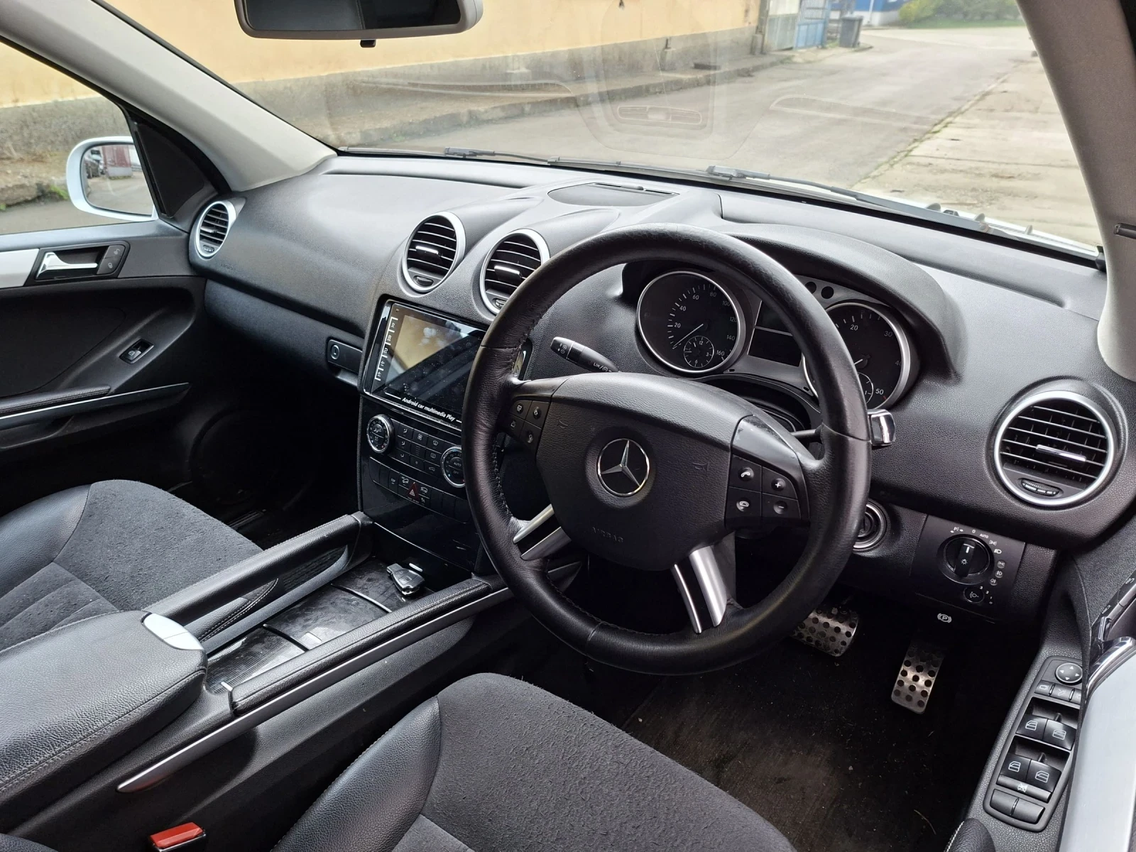 Mercedes-Benz ML 280, снимка 4 - Автомобили и джипове - 54162537