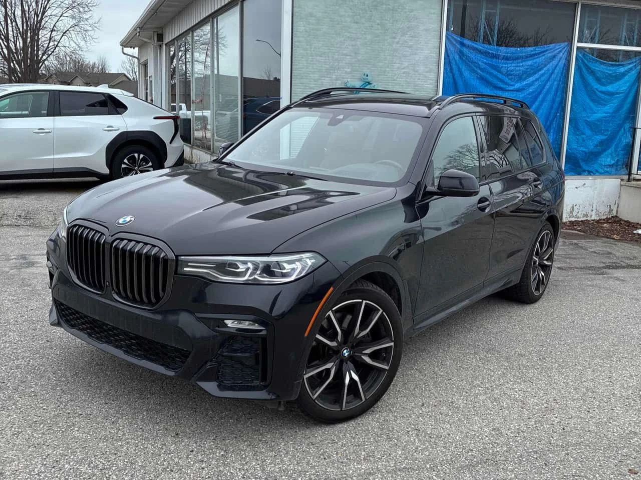 BMW X7 * xDrive40i * ПОДГРЕВИ * 360 * PANO * CARFAX