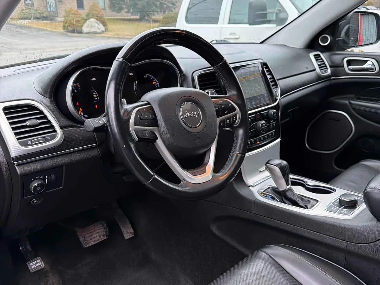 Jeep Grand cherokee * Summit * CARFAX * ЦЕНА ДО БГ, снимка 8 - Автомобили и джипове - 54583850