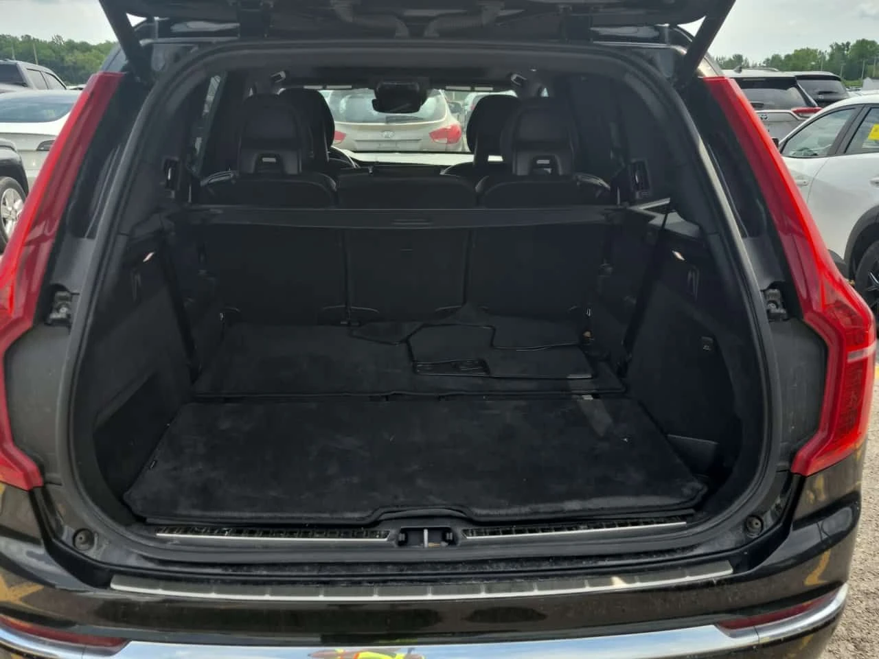 Volvo Xc90 INSCRIPTION/CARFAX/7 МЕСТА/ОБДУХ/ПАНО/ПОДГРЕВ/, снимка 14 - Автомобили и джипове - 55590513