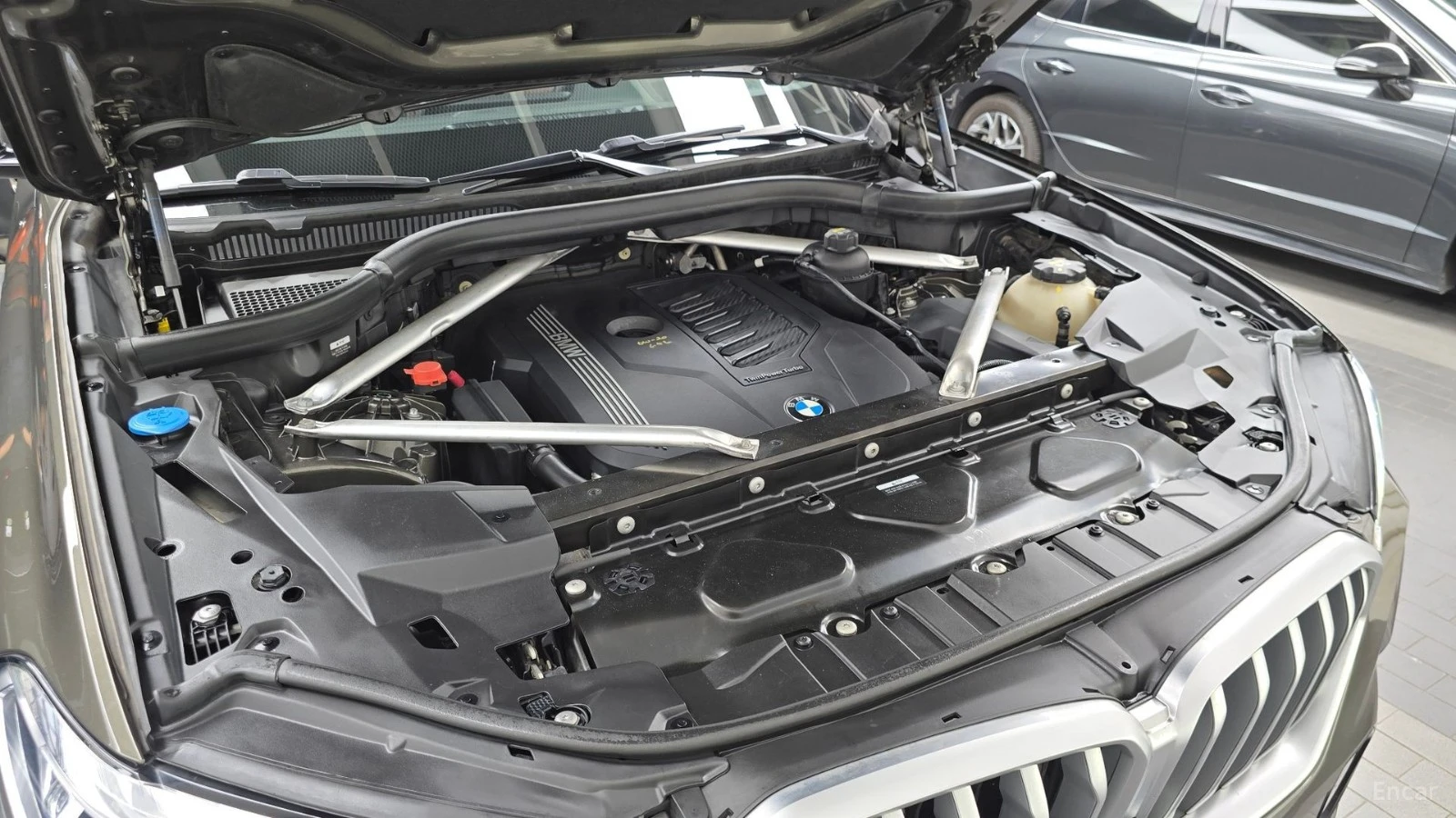 BMW X6 40i* M* ВЪЗДУХ* ОБДУХВАНЕ* 360 КАМЕРА* HEADUP, снимка 6 - Автомобили и джипове - 55615453