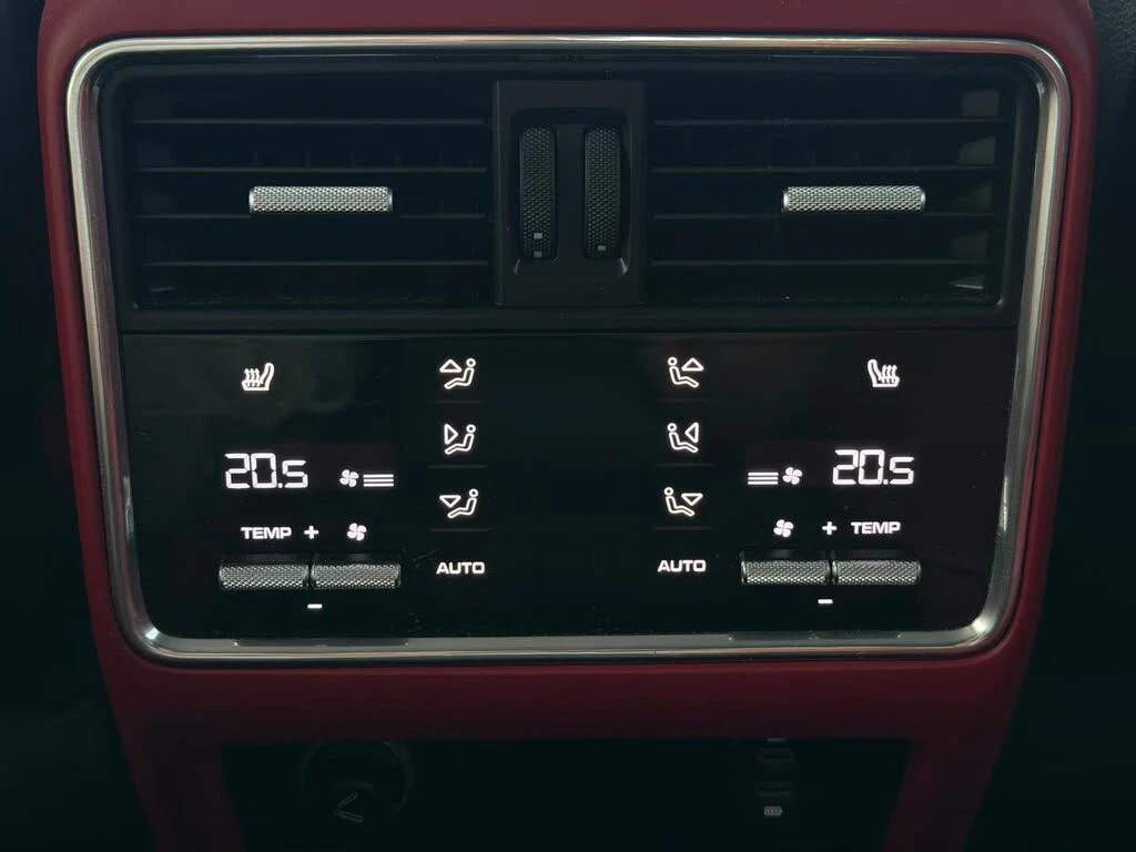 Porsche Cayenne 3.0T* COUPE* BOSE* CHRONO* ОБДУХ* ПАНО* КРАЙНА ЦЕН, снимка 15 - Автомобили и джипове - 56257840