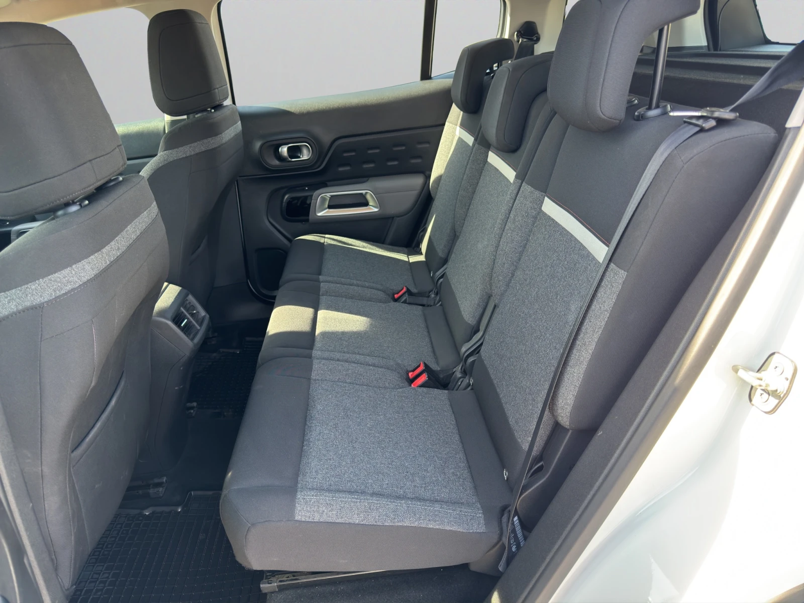 Citroen C5 Aircross SUV FEEL BlueHDi 130  S&S BVM6 E6 | Mobile.bg � ����������� 11
