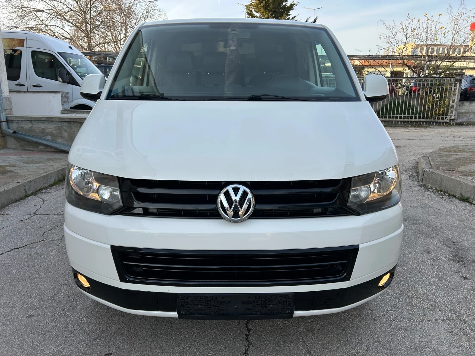 VW Transporter T6 2.0TDI КЛИМАТИК  - изображение 2